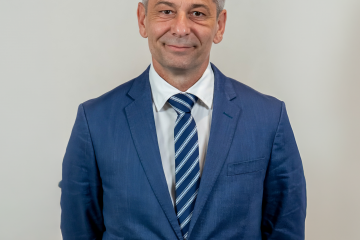 Dean Klafurić është zyrtarizuar si trajner i parë